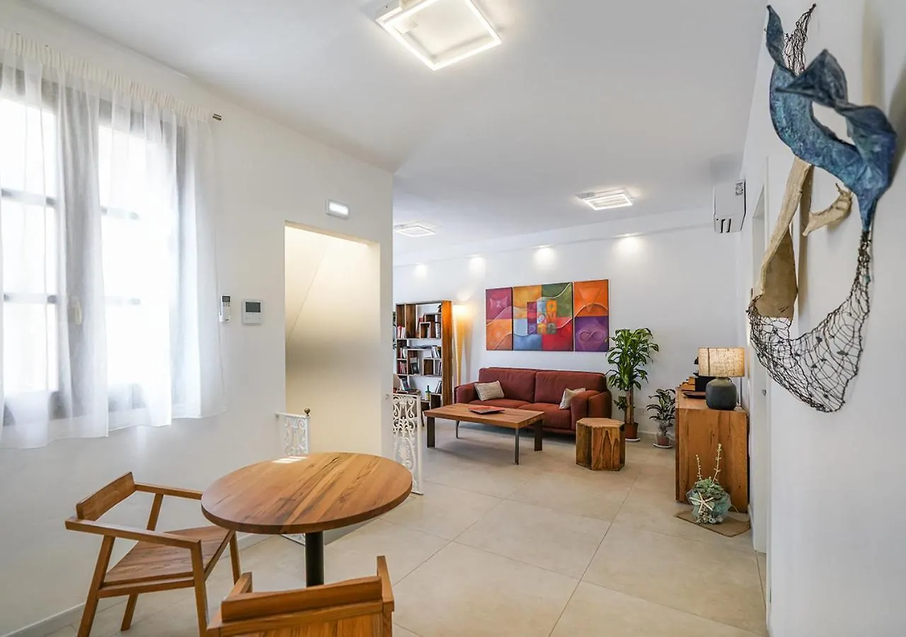 Hotel Ad Oriente à La Maddalena  La Maddalena (Sassari)